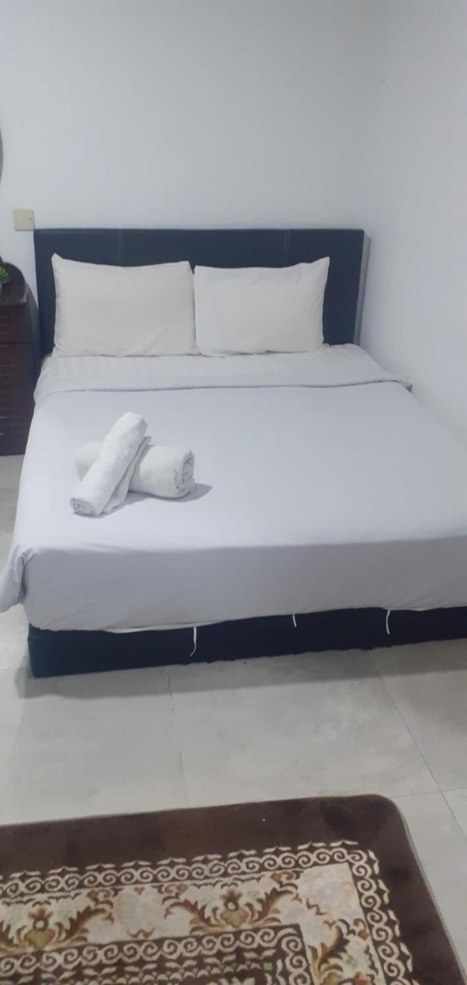 Hotel With Day Caucon *